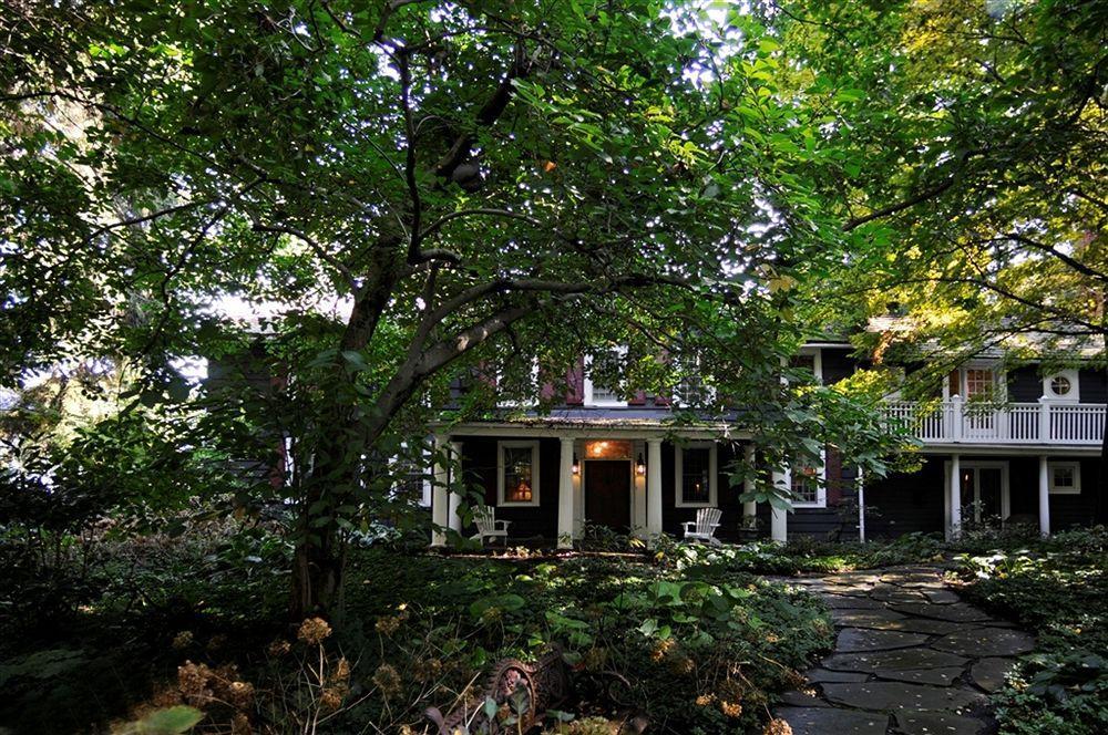 Buttermilk Falls Inn & Spa Milton Extérieur photo