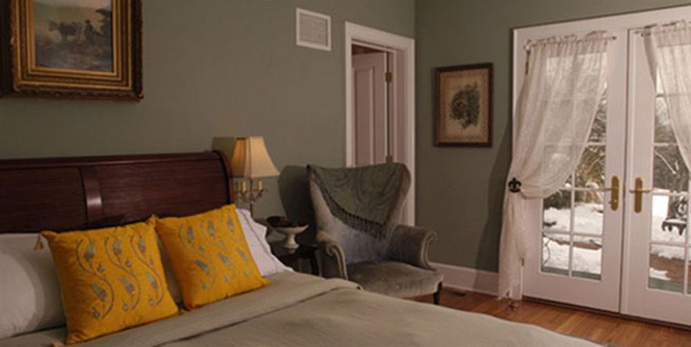 Buttermilk Falls Inn & Spa Milton Extérieur photo